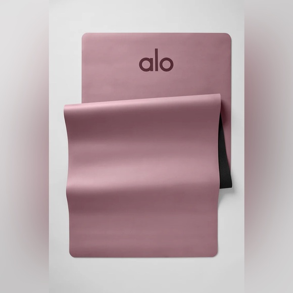 ALO Yoga | Accessories | Alo Yoga Lightweight Warrior Mat Nwt | Poshmark